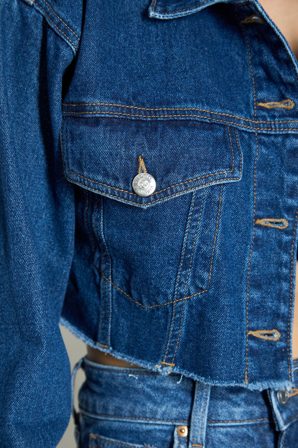 Robin|100% Cotton  Denim Cropped Trucker Jacket