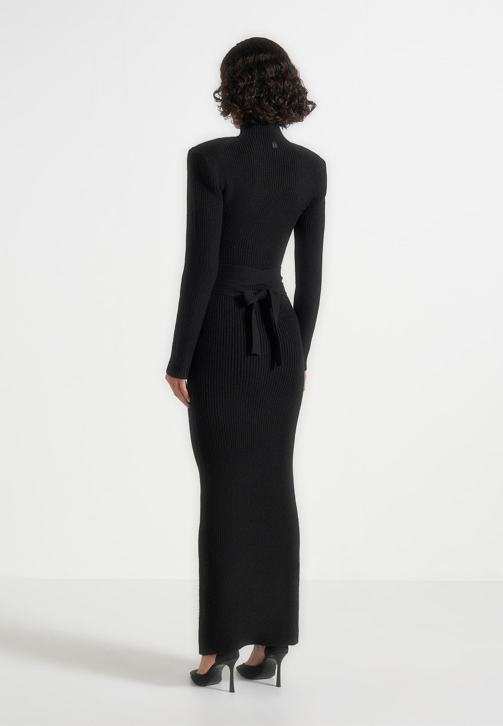 Hana - Wide Shoulder Knit Dress With Waist Tie - Black