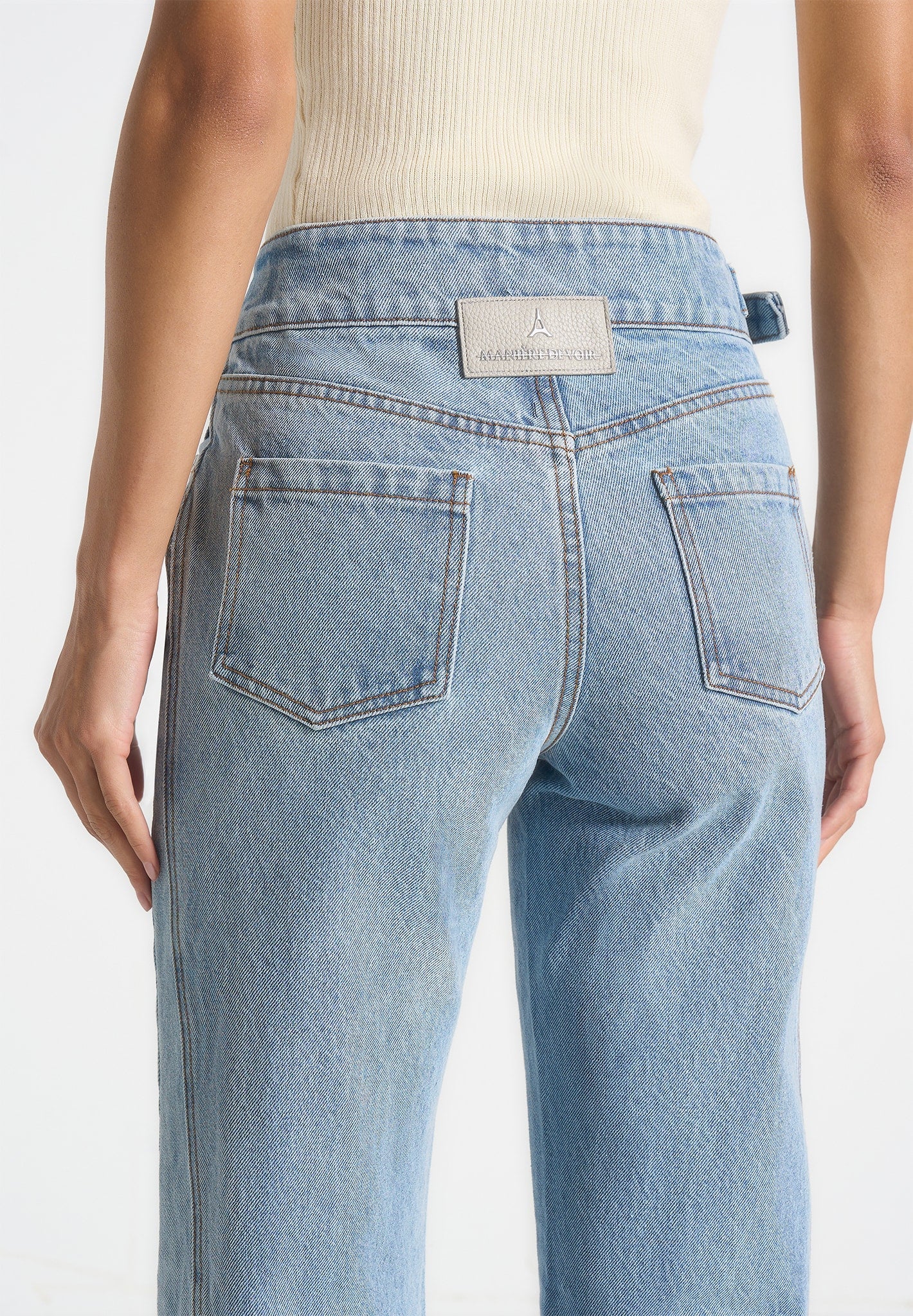 Loane - Twist Leg Boyfriend Jeans With Waist Adjuster - Mid Blue