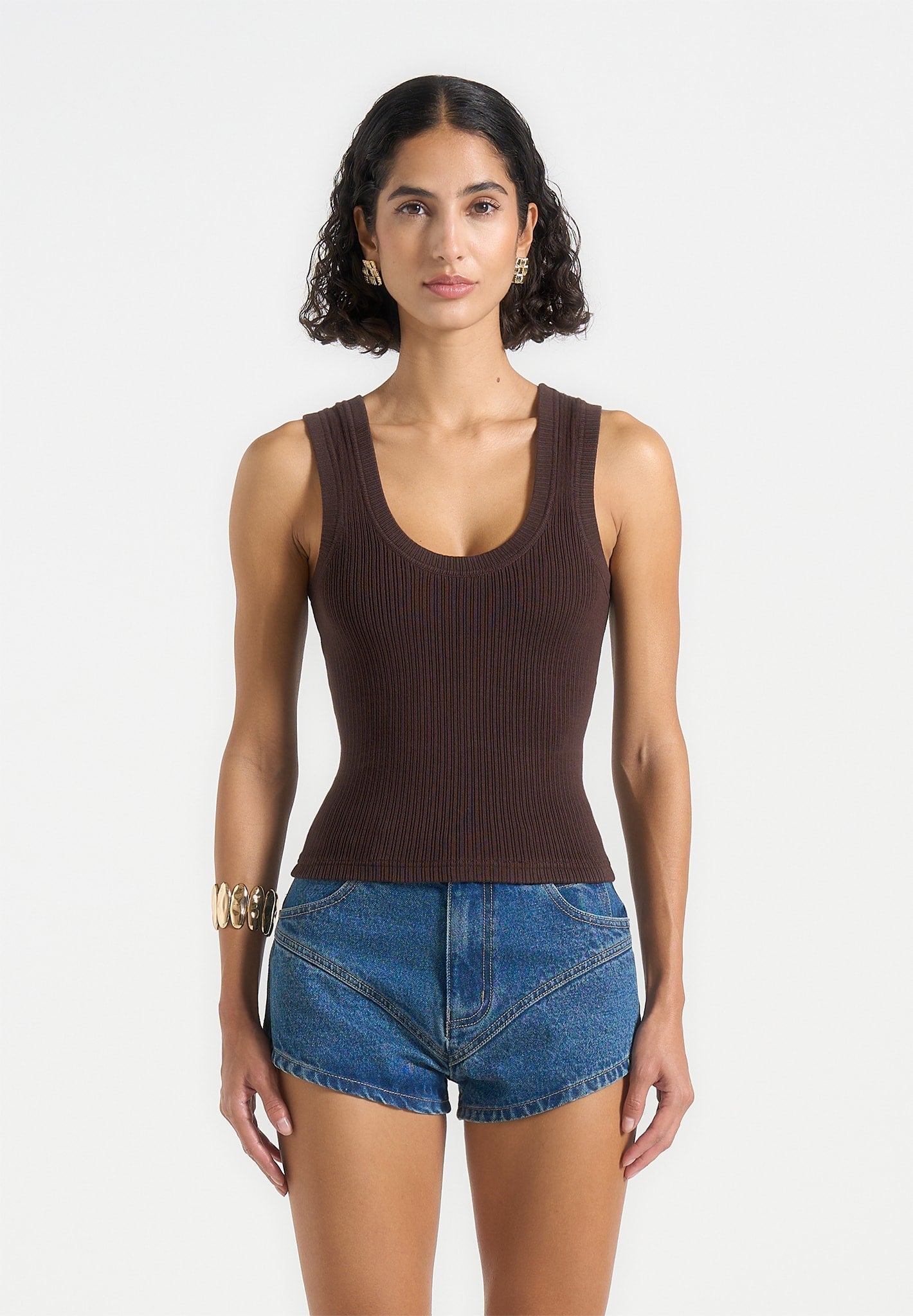 Liane - Scoop Neck Ribbed Vest - Brown