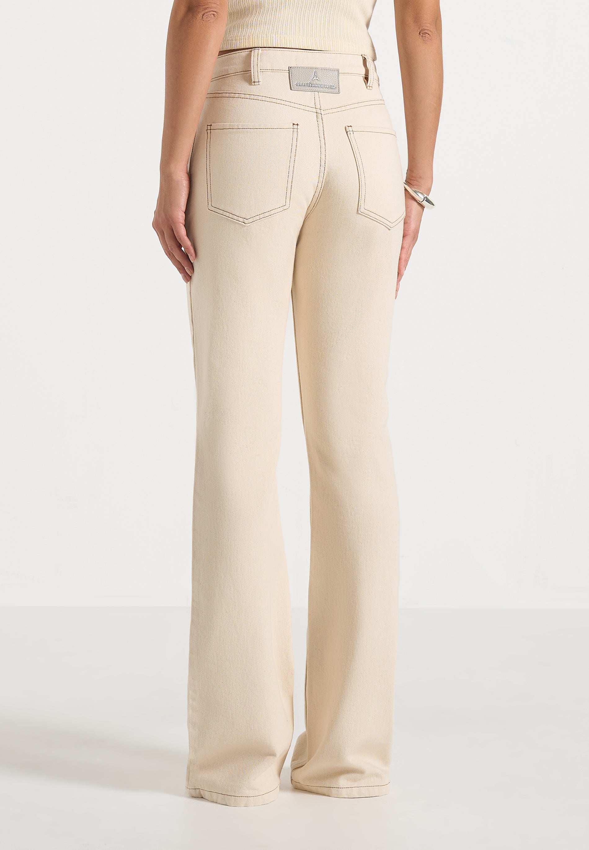 Abbie - Stacked Fit And Flare Jeans - Cream