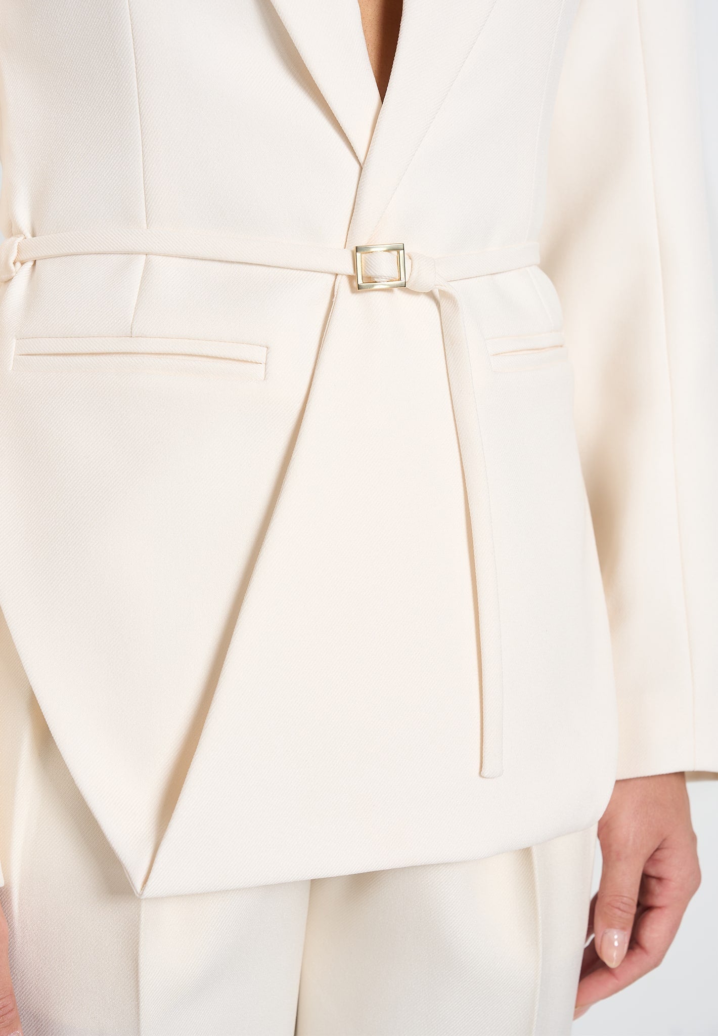 Yuna - Plunge Tailored Blazer With Belt - Cream
