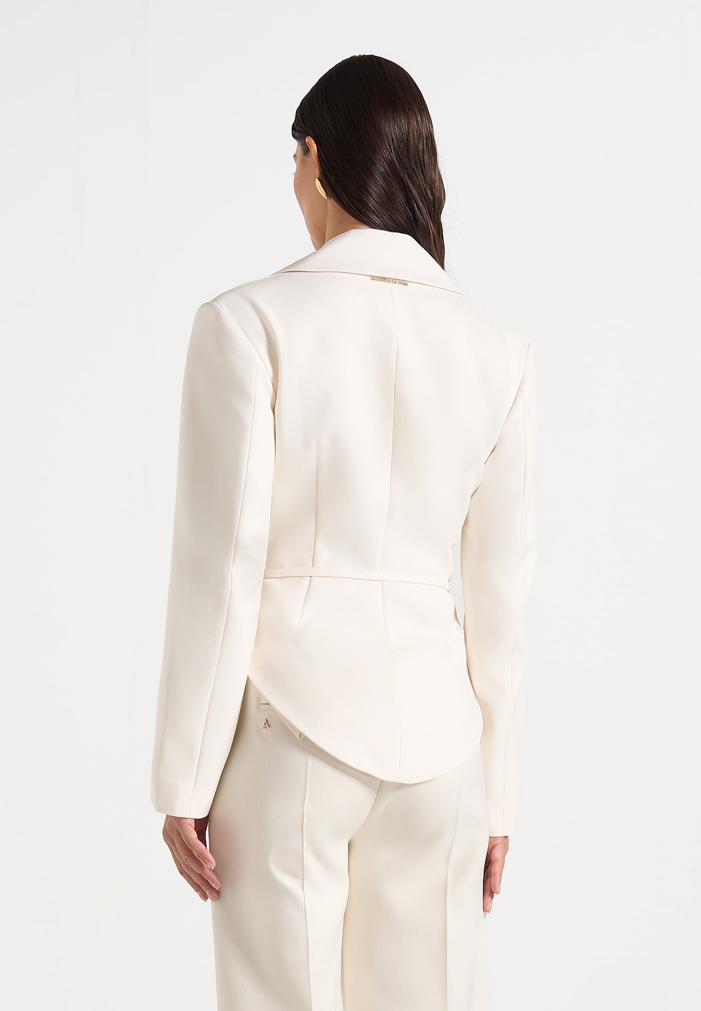 Yuna - Plunge Tailored Blazer With Belt - Cream